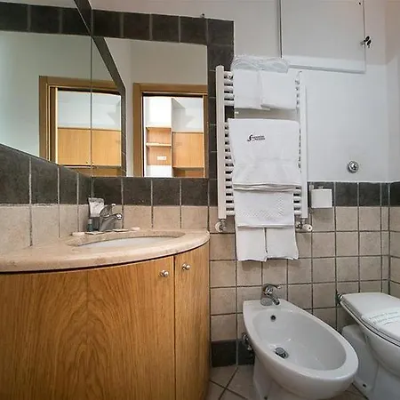 Fiorentini21 Nyaraló *