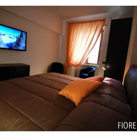 Fiorentini21 * Nápoly